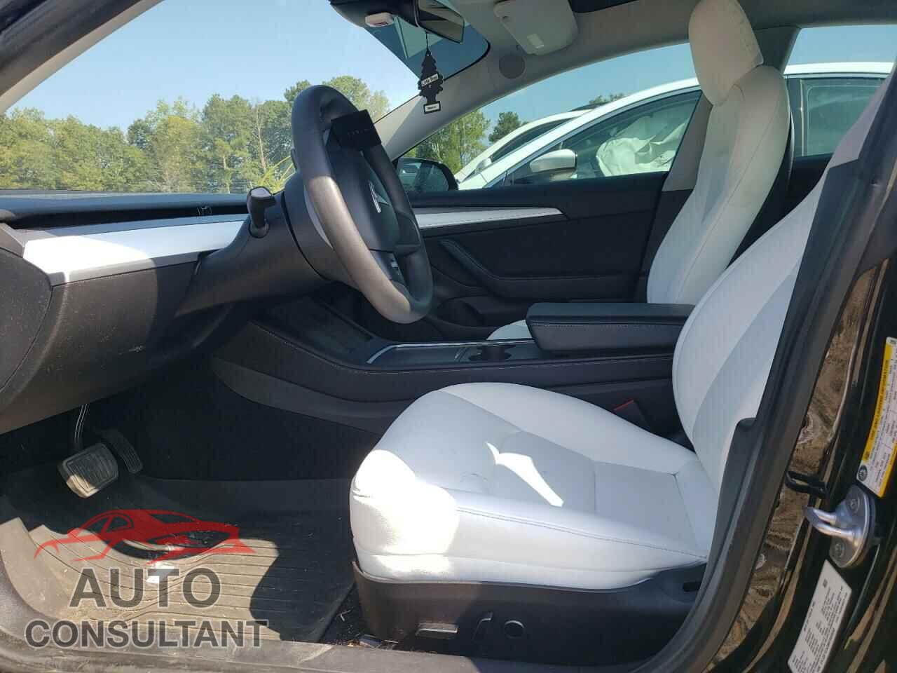 TESLA MODEL 3 2021 - 5YJ3E1EA3MF089558