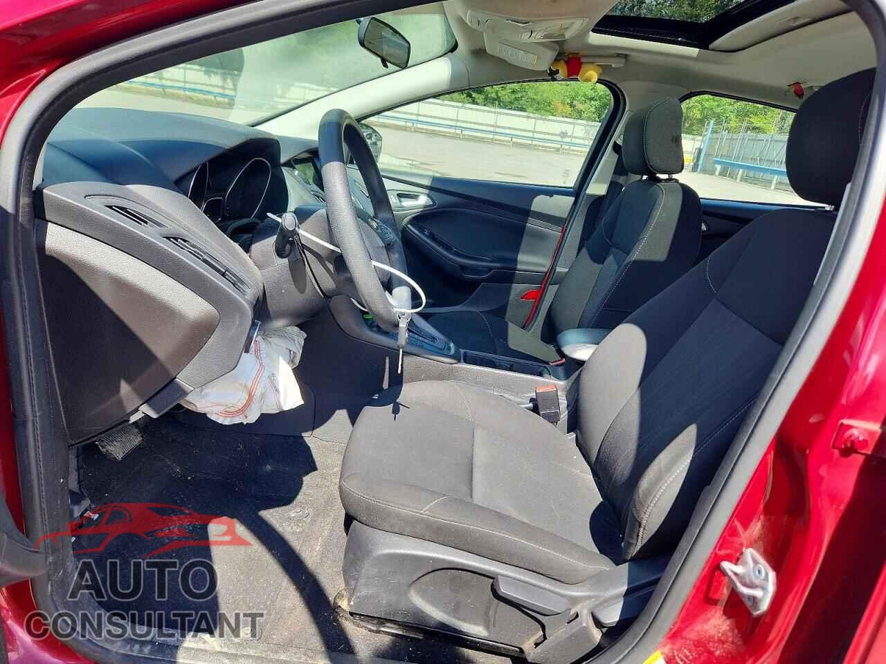 FORD FOCUS 2017 - 1FADP3H21HL228870