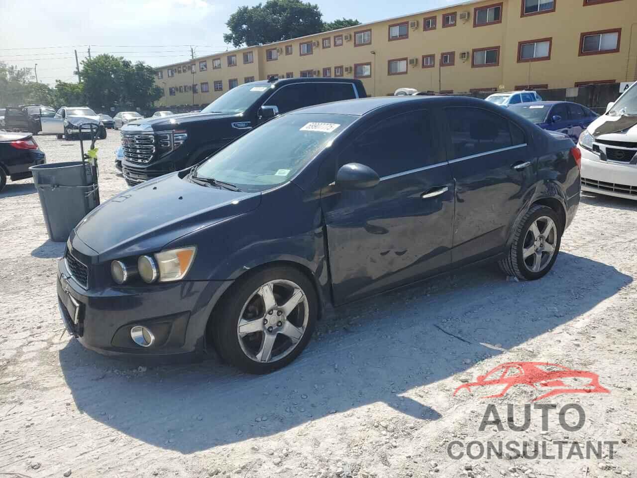 CHEVROLET SONIC 2016 - 1G1JE5SB8G4143470