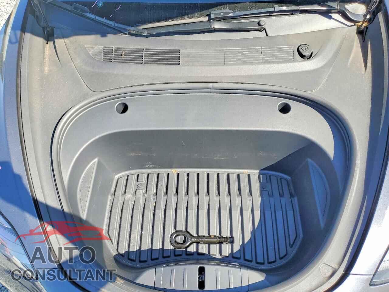 TESLA MODEL 3 2023 - 5YJ3E1EAXPF695444