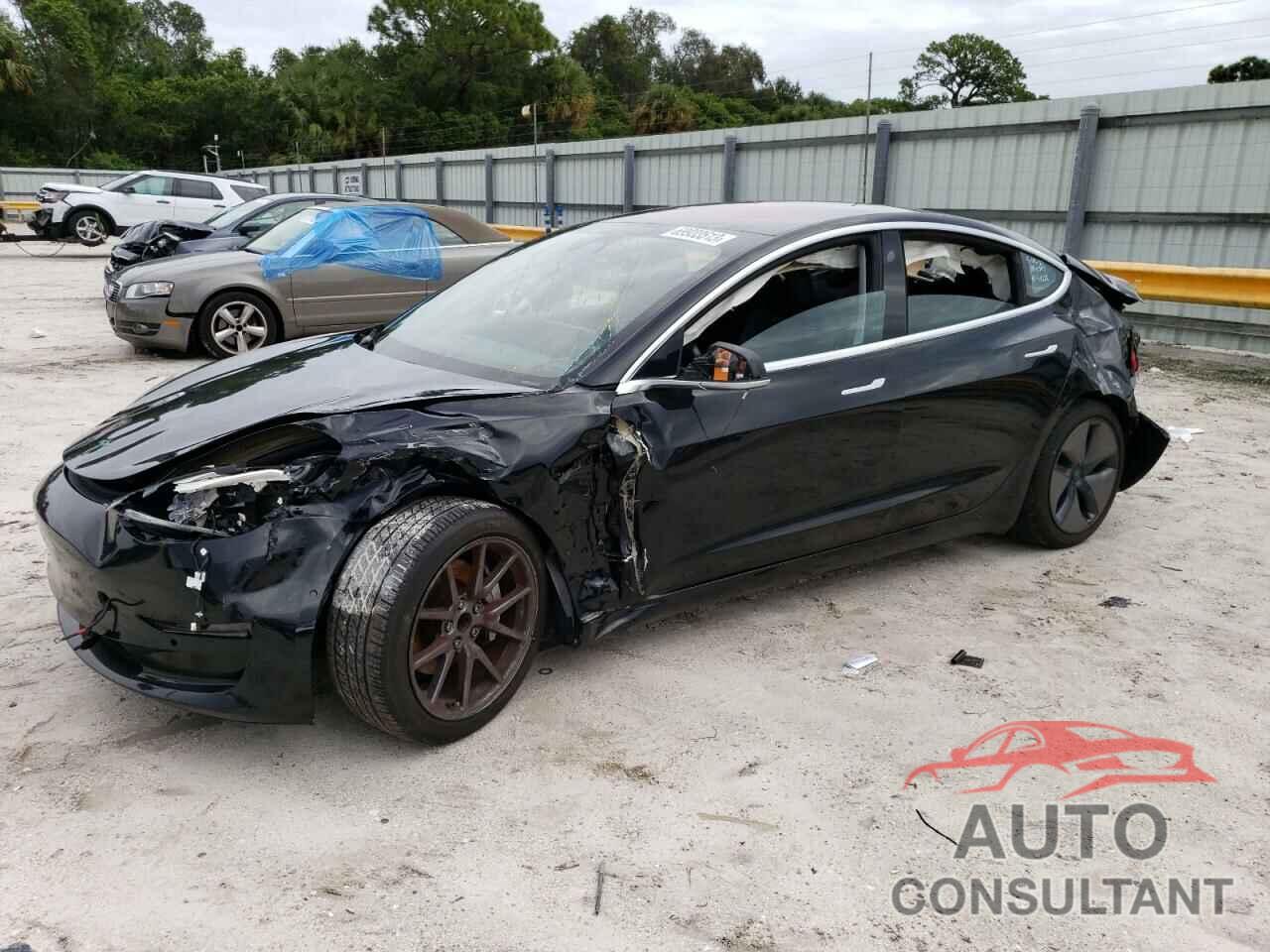 TESLA MODEL 3 2018 - 5YJ3E1EA9JF040571