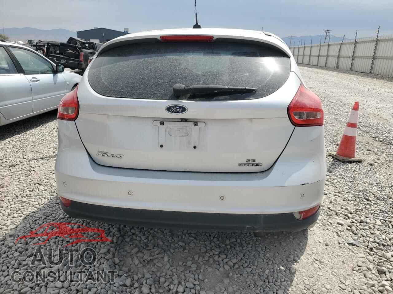 FORD FOCUS 2016 - 1FADP3K20GL344102
