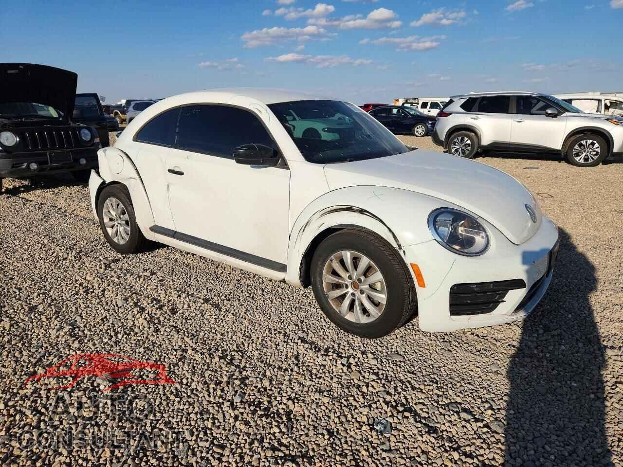 VOLKSWAGEN BEETLE 2017 - 3VWF17AT3HM603670