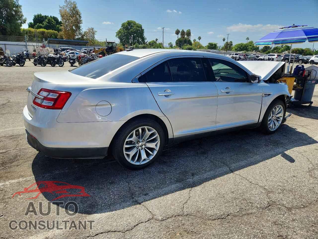 FORD TAURUS 2013 - 1FAHP2F82DG193004