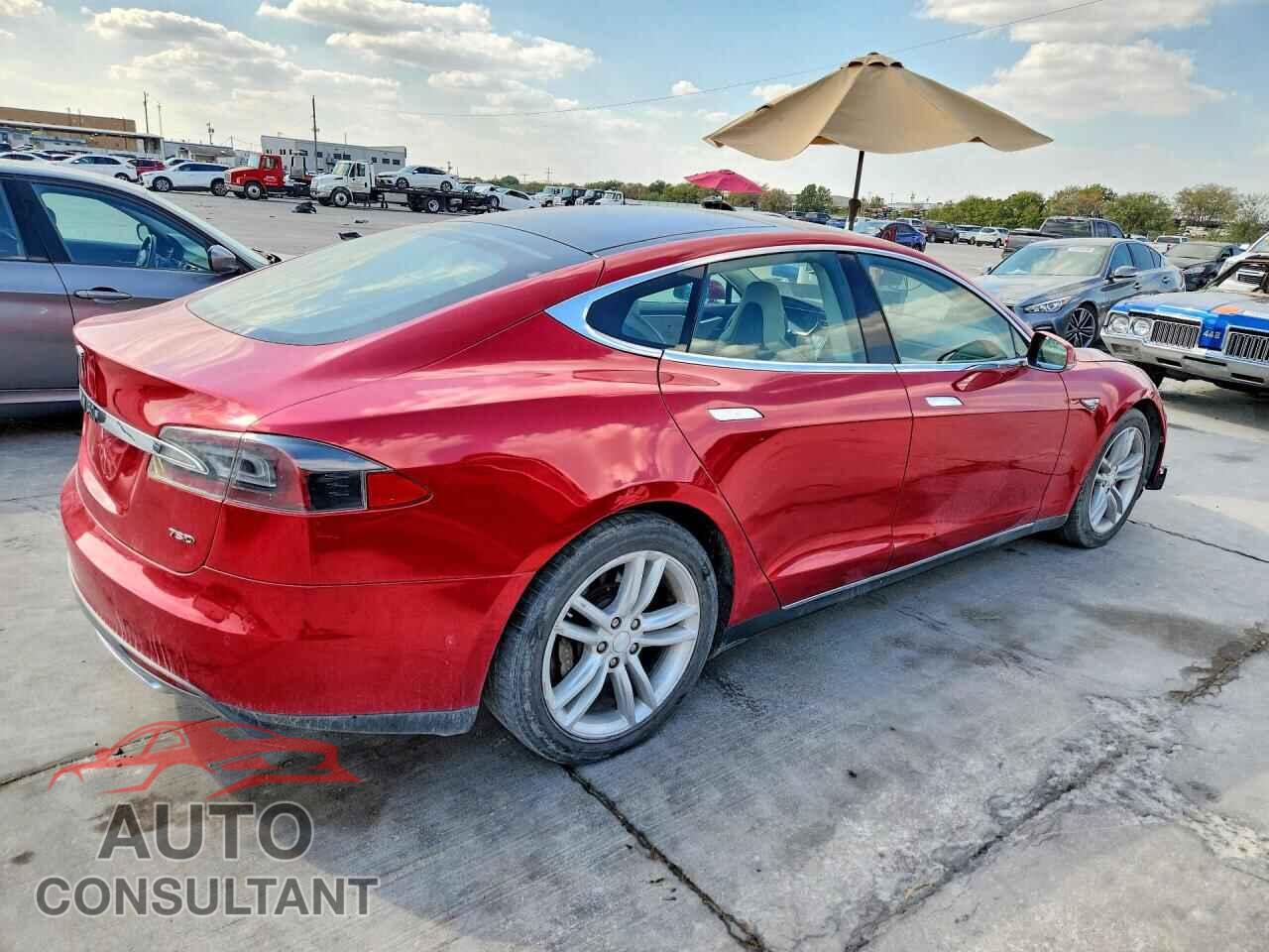 TESLA MODEL S 2014 - 5YJSA1H1XEFP30368