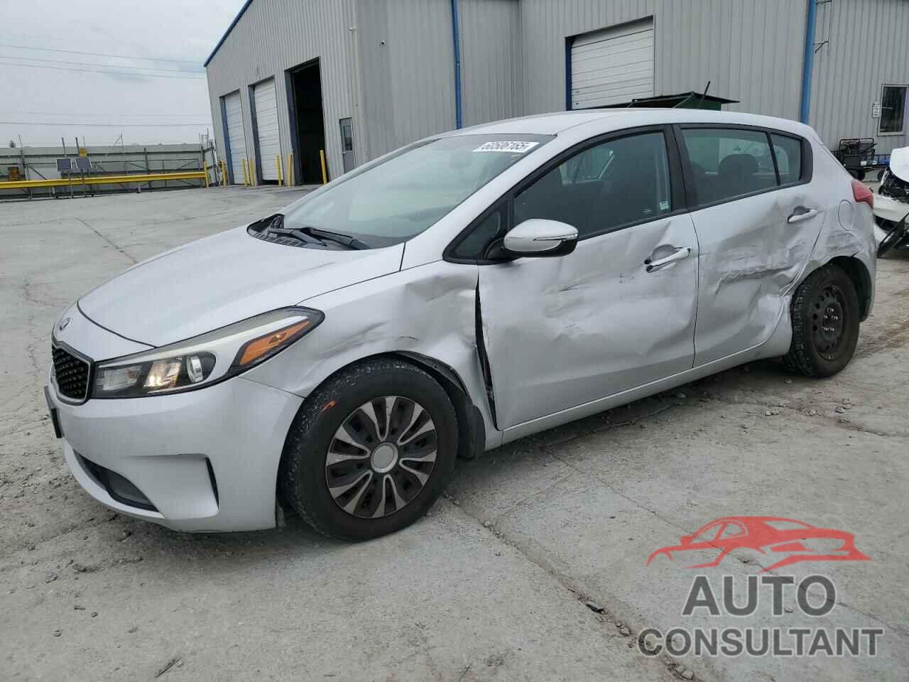 KIA FORTE 2017 - KNAFK5A84H5678445