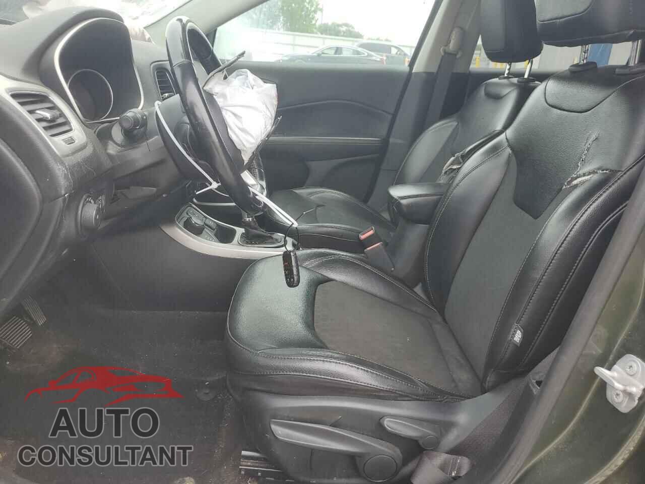 JEEP COMPASS 2020 - 3C4NJDBB7LT230618