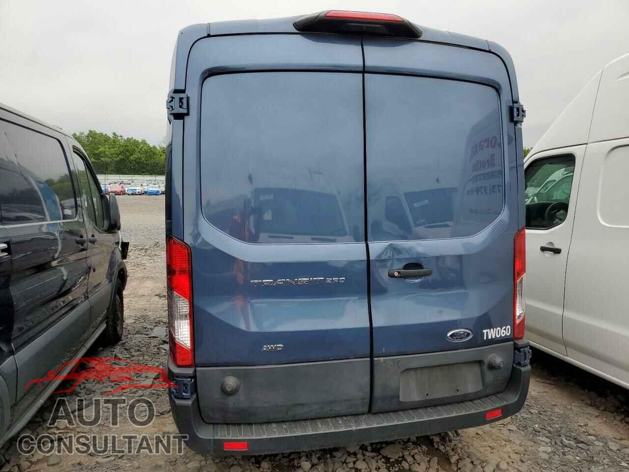 FORD TRANSIT 2023 - 1FTBR2C8XPKA16703
