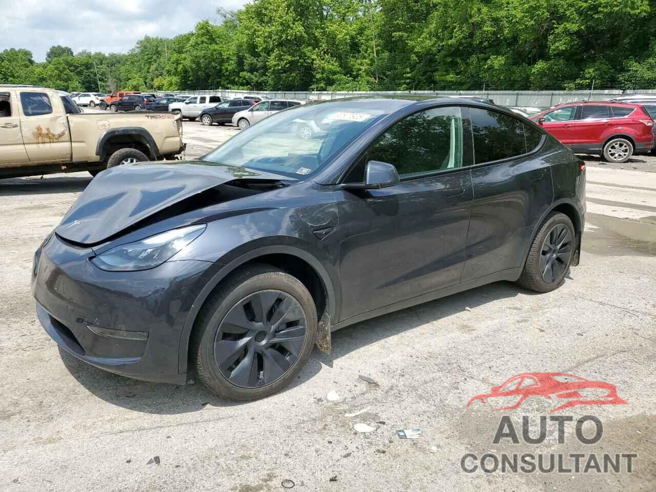 TESLA MODEL Y 2024 - 7SAYGDED8RF193677