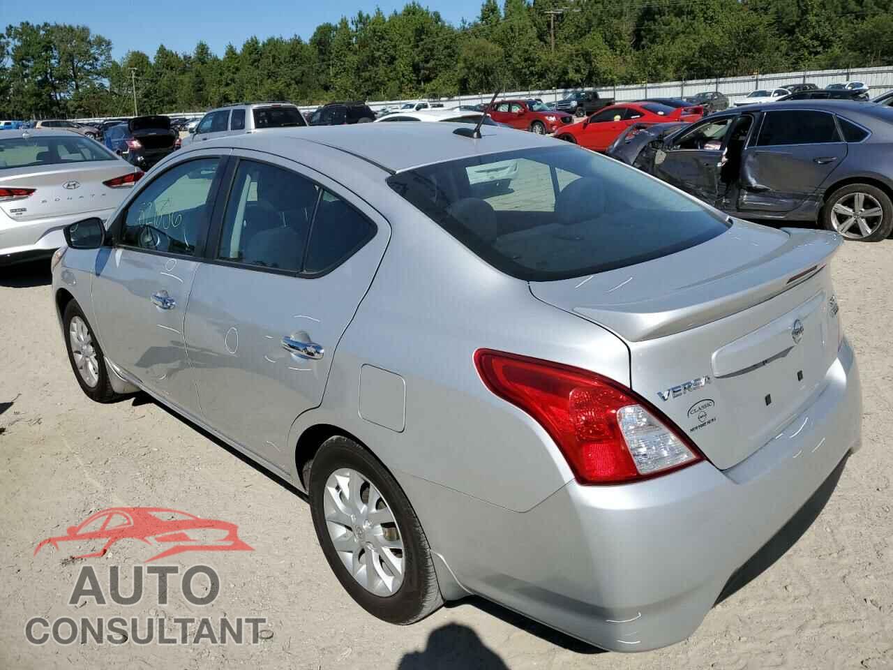 NISSAN VERSA 2017 - 3N1CN7AP3HL851648