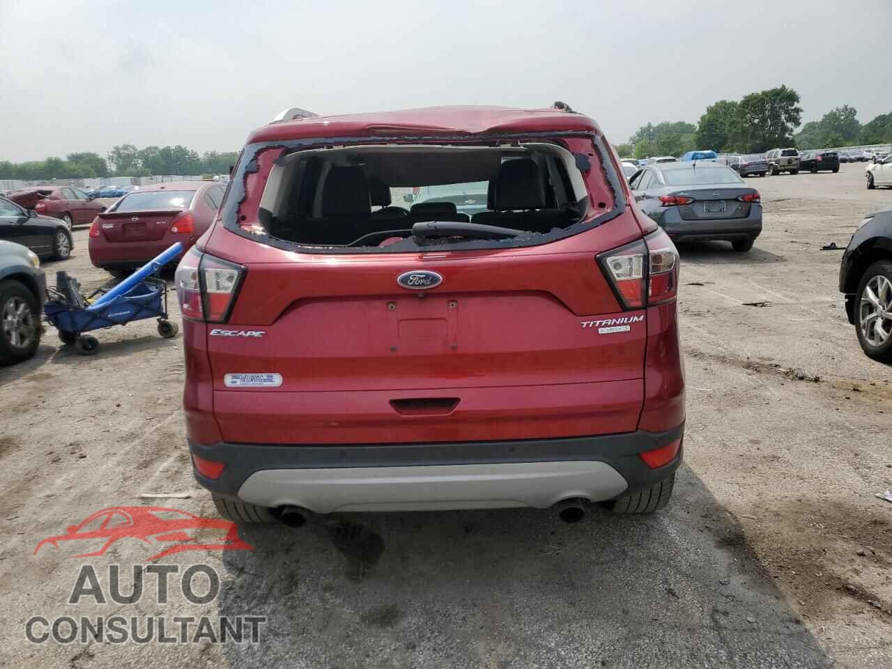 FORD ESCAPE 2017 - 1FMCU0J97HUE66281
