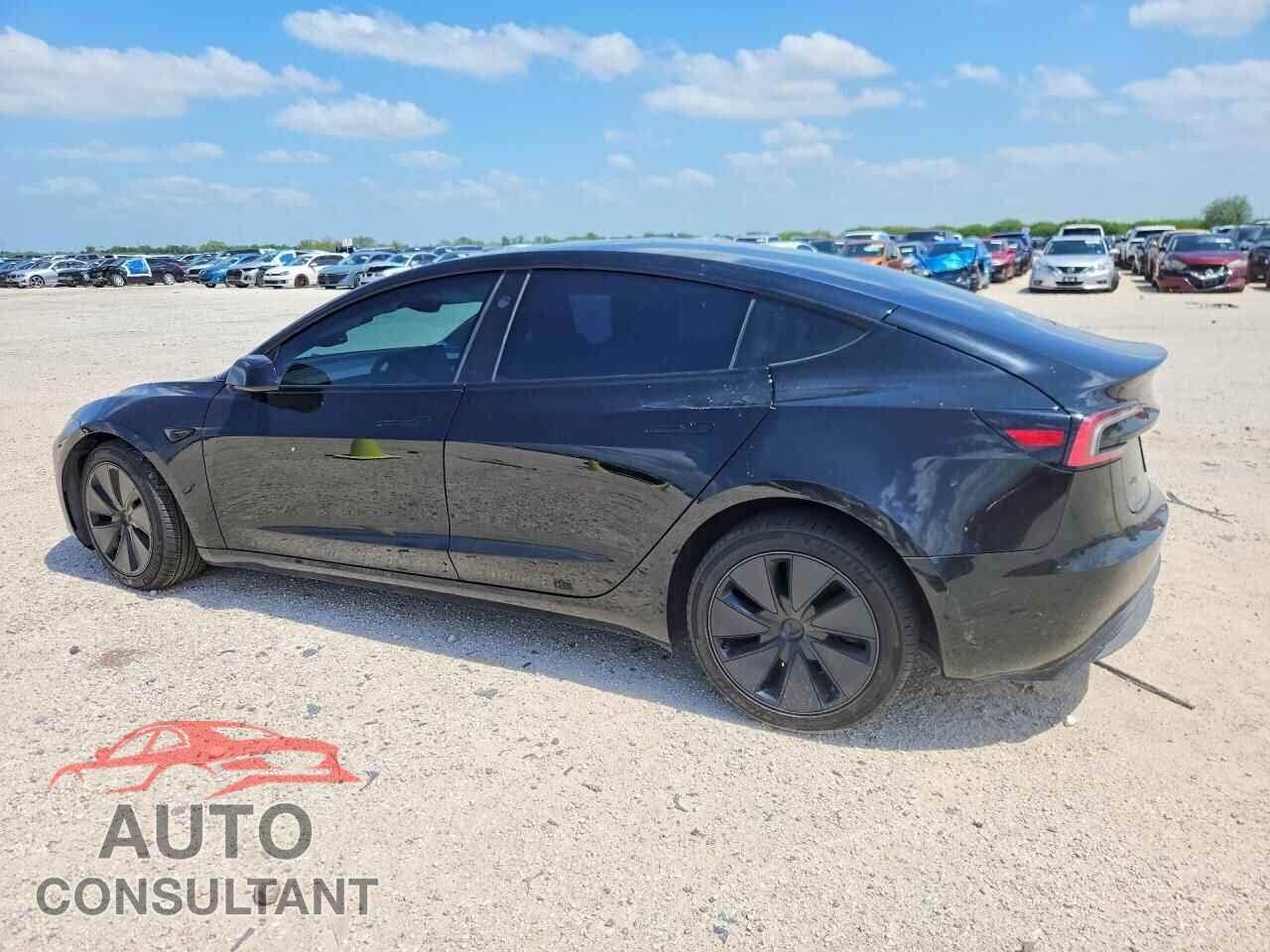 TESLA MODEL 3 2024 - 5YJ3E1EA0RF862557