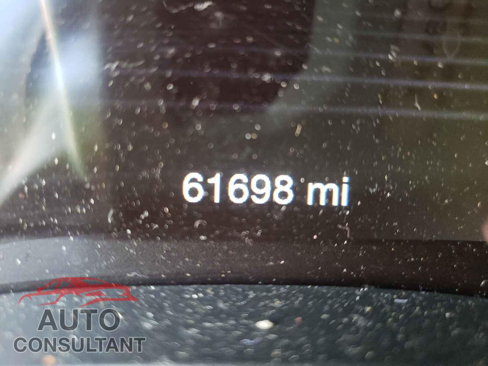 DODGE DURANGO 2018 - 1C4SDJCT9JC101143