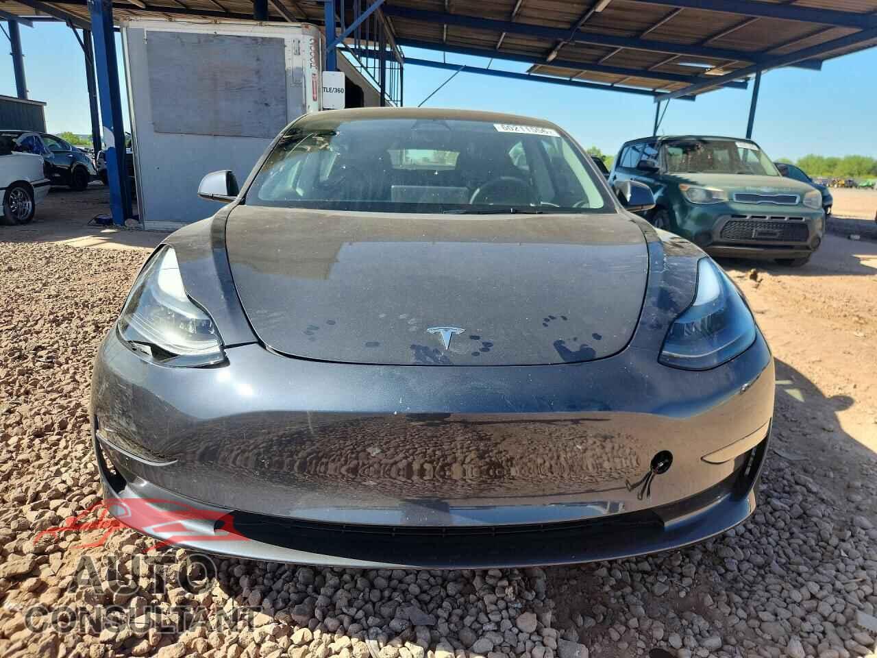 TESLA MODEL 3 2023 - 5YJ3E1EA3PF671809
