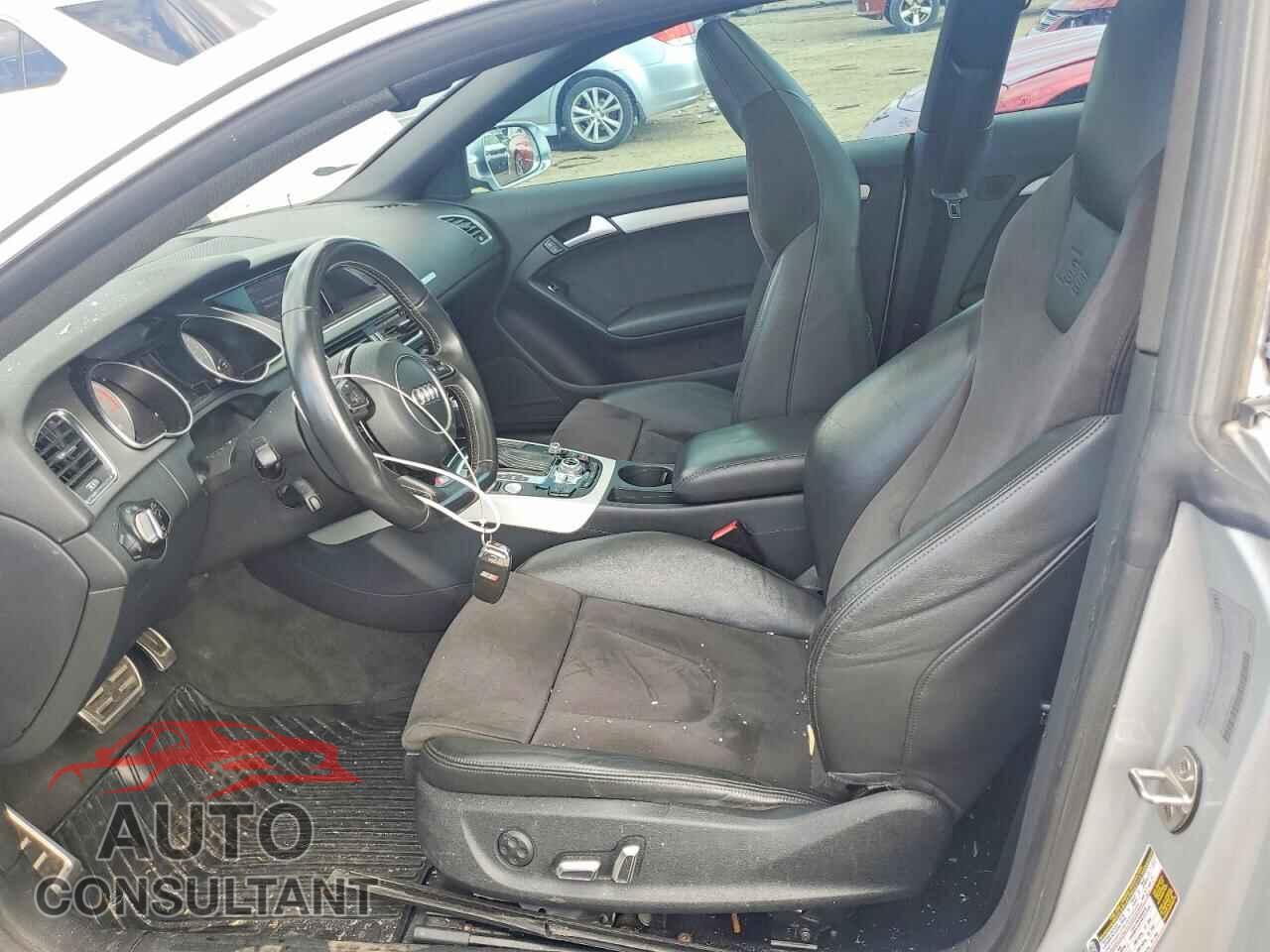 AUDI S5/RS5 2013 - WAUCGAFR6DA043260