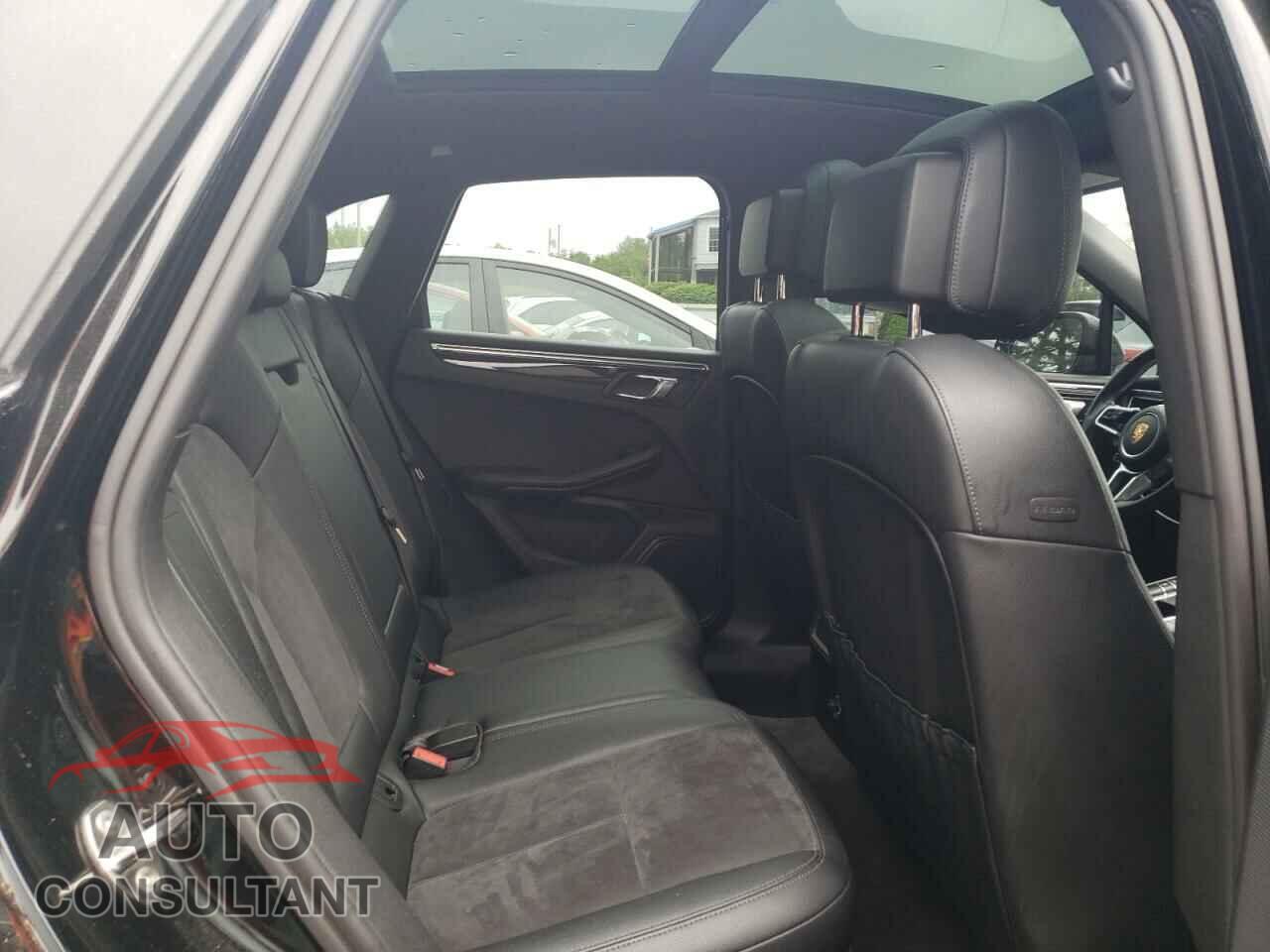 PORSCHE MACAN 2015 - WP1AB2A58FLB73727
