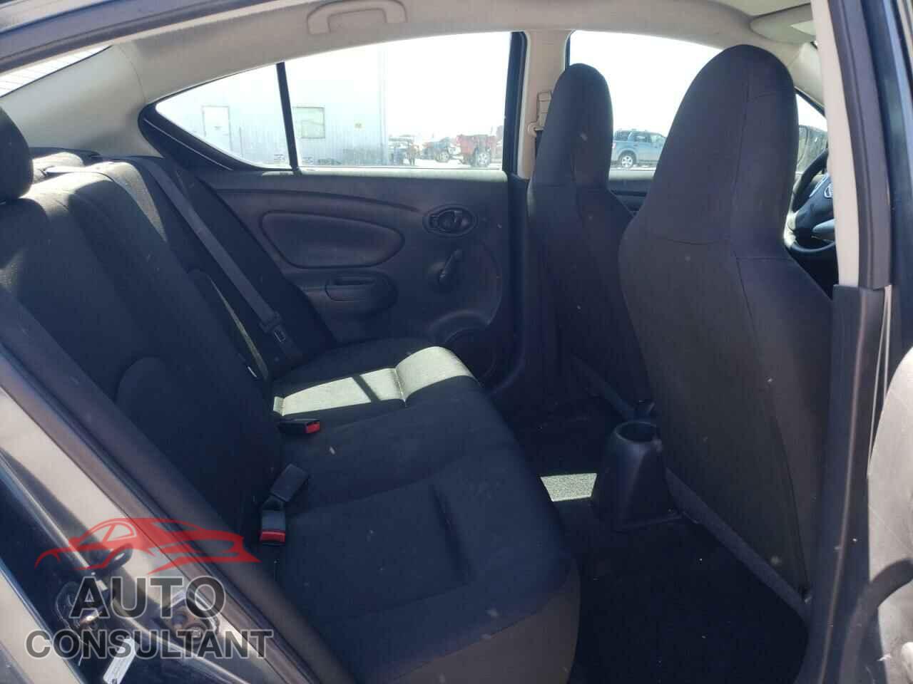 NISSAN VERSA 2017 - 3N1CN7AP3HL846370