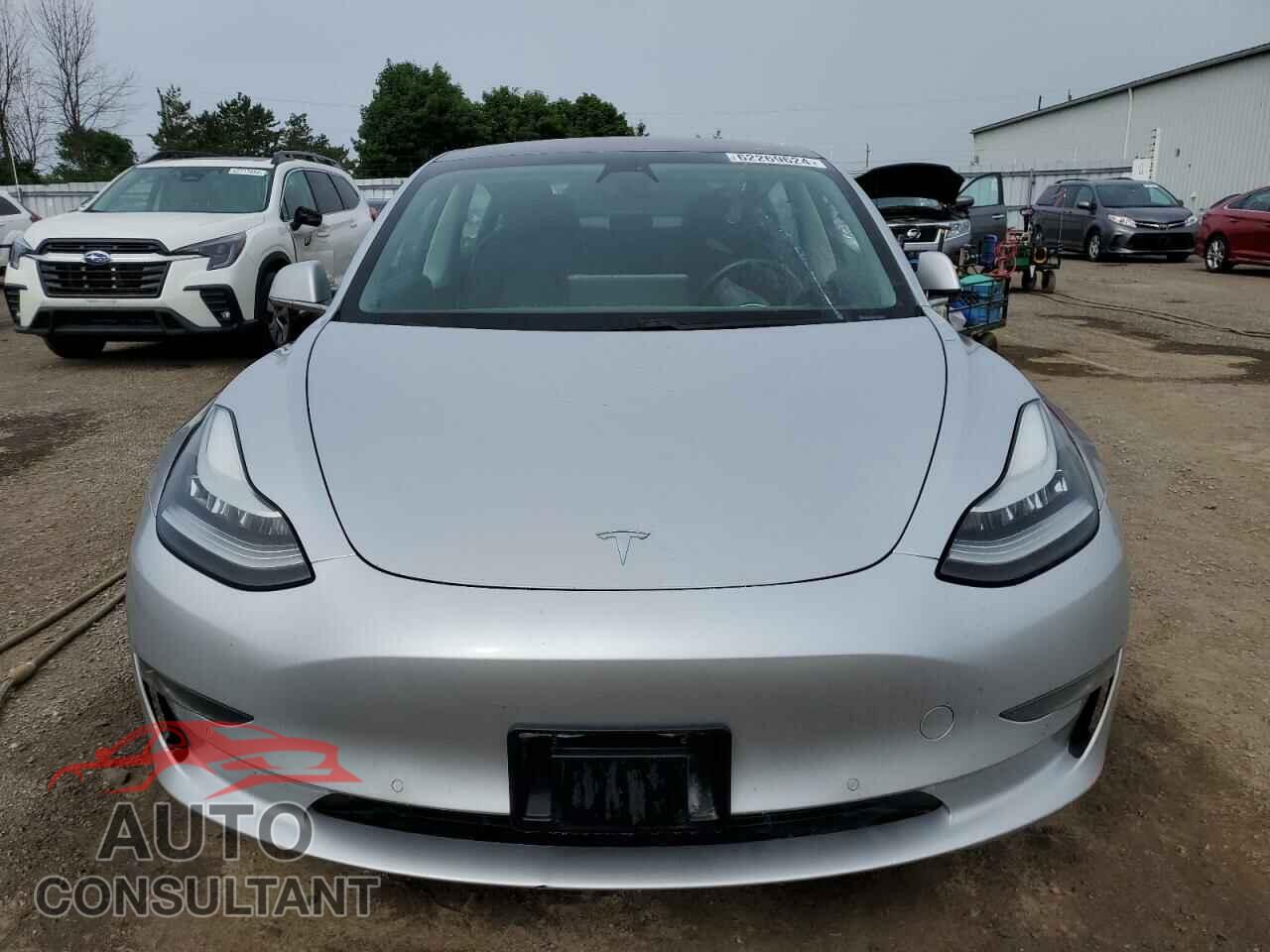 TESLA MODEL 3 2018 - 5YJ3E1EA6JF105554