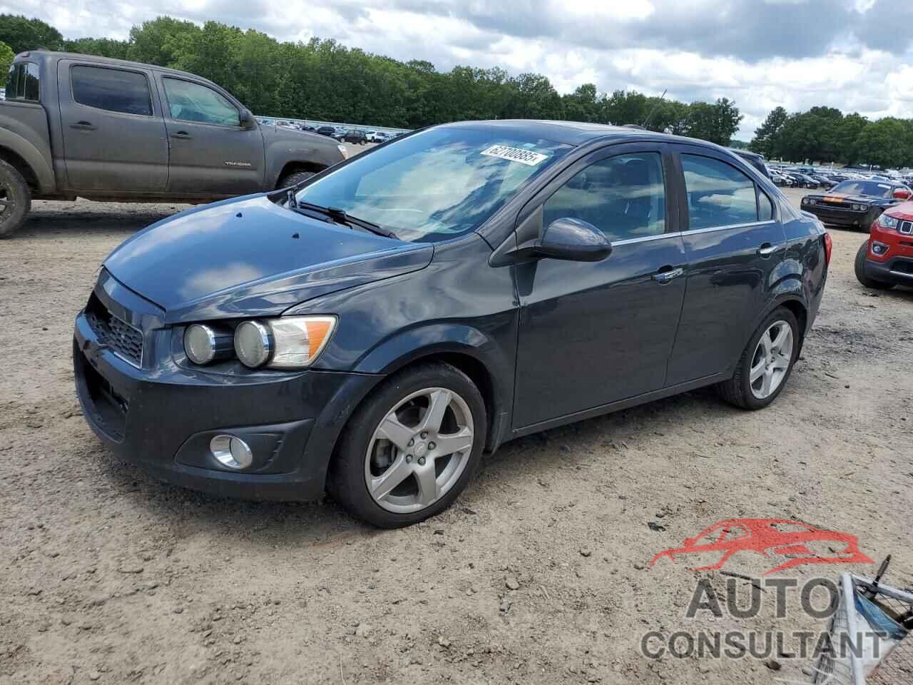 CHEVROLET SONIC 2015 - 1G1JE5SB8F4145072