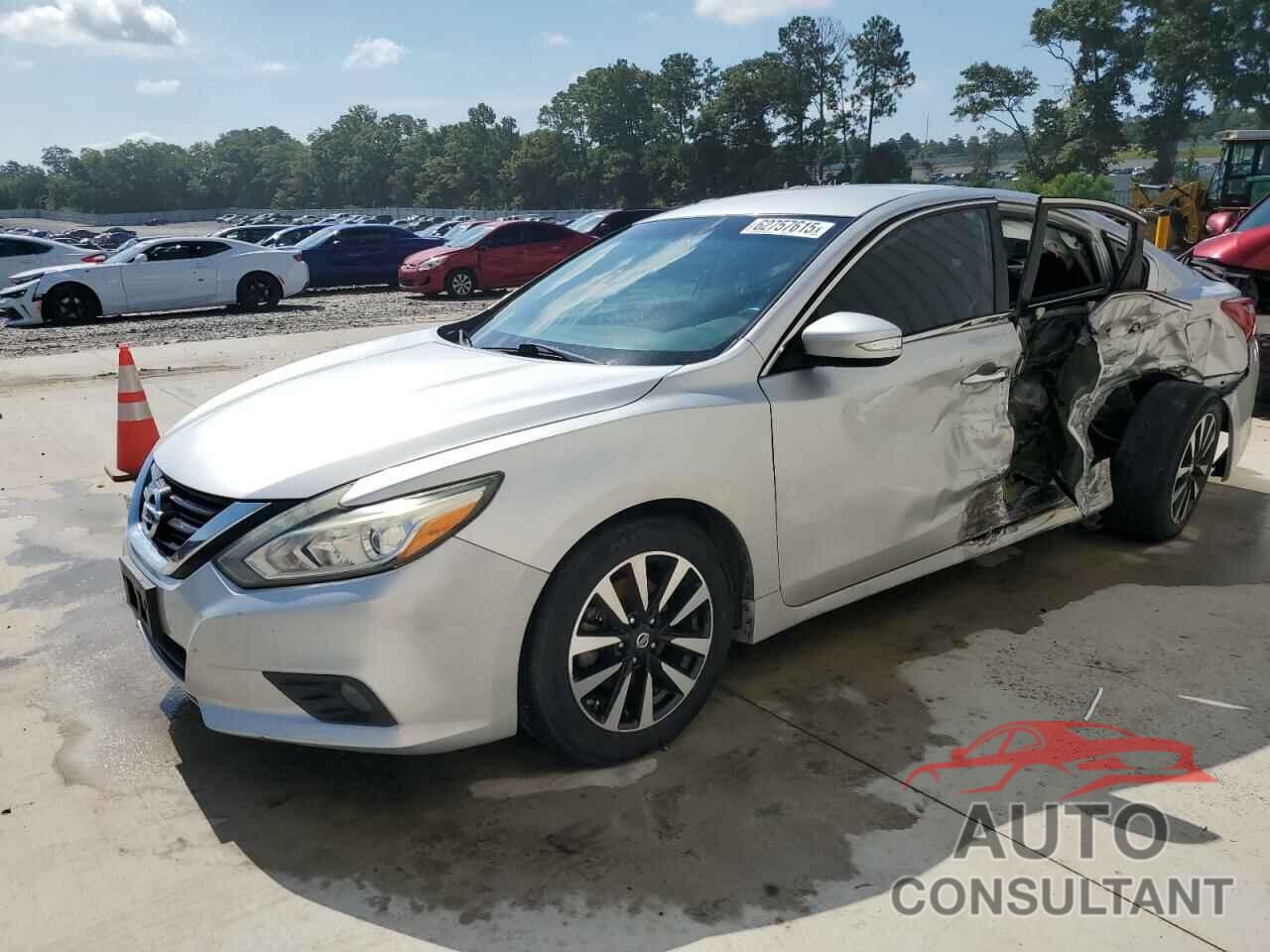 NISSAN ALTIMA 2018 - 1N4AL3AP5JC227568