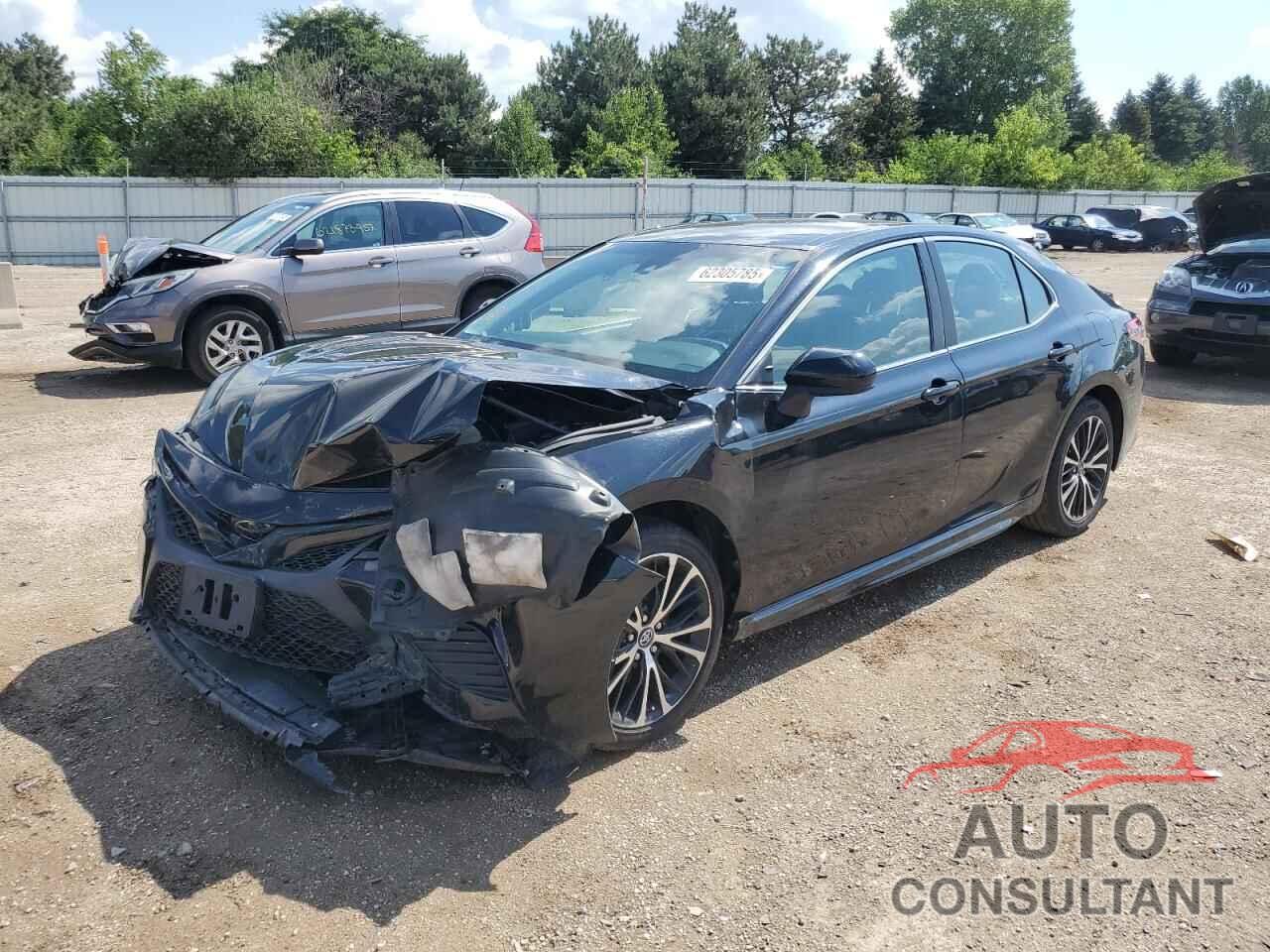 TOYOTA CAMRY 2018 - 4T1B11HKXJU113722
