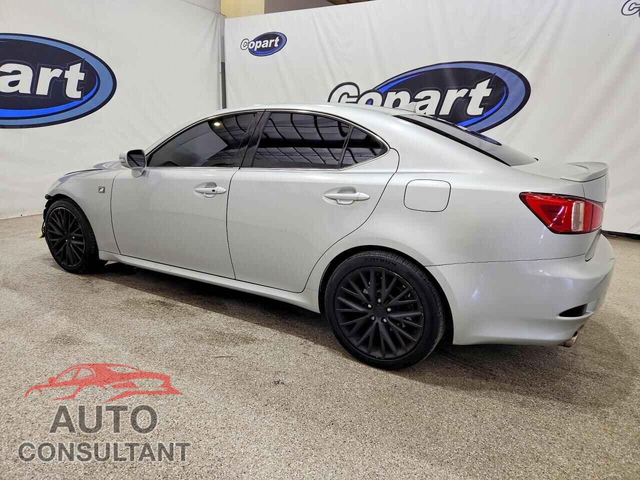 LEXUS IS 2011 - JTHBF5C24B2101369