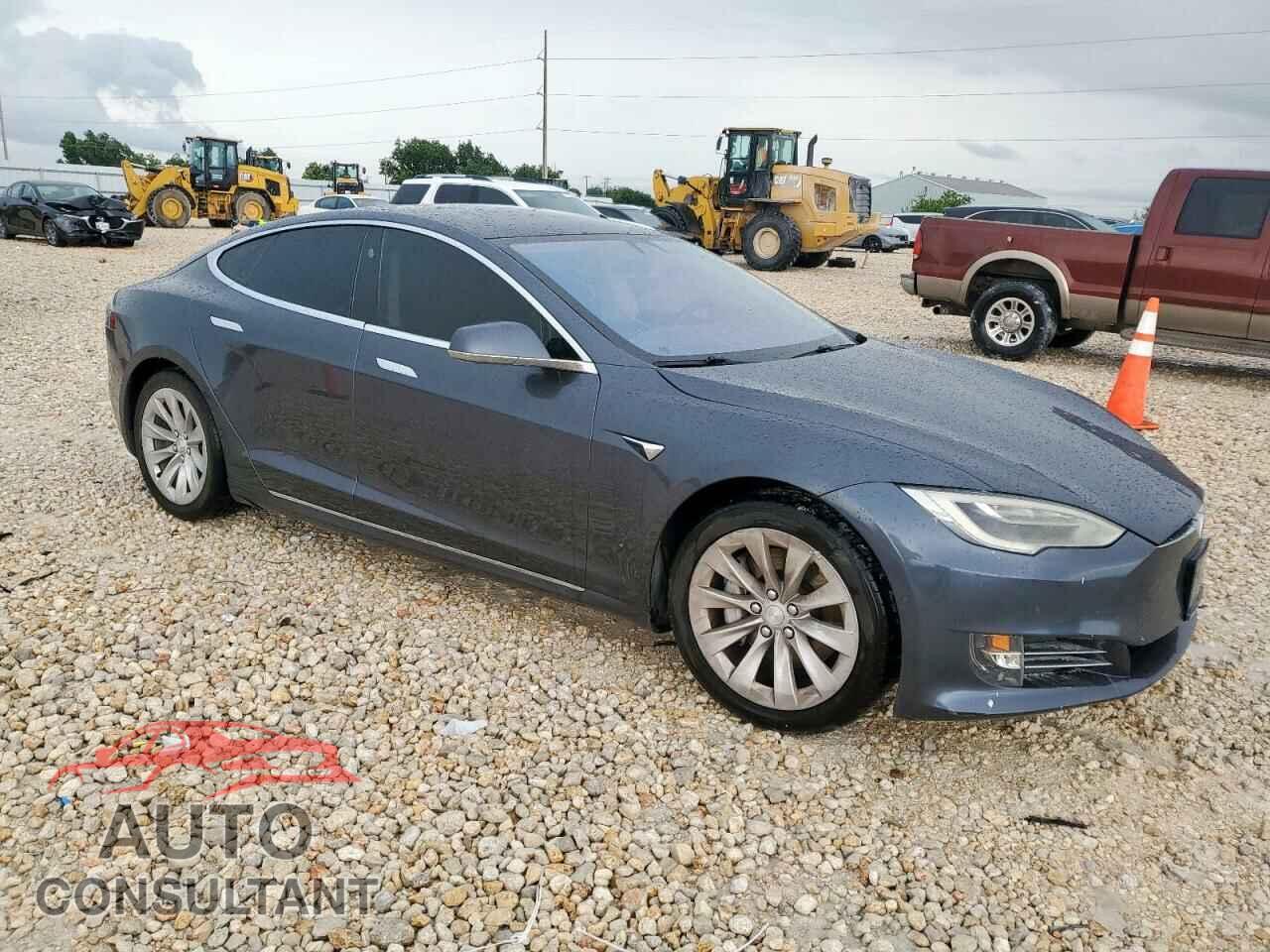 TESLA MODEL S 2017 - 5YJSA1E15HF188220