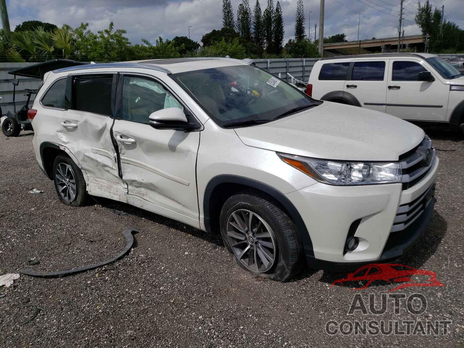 TOYOTA HIGHLANDER 2018 - 5TDKZRFH8JS540940
