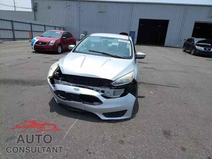FORD FOCUS 2017 - 1FADP3F24HL327489