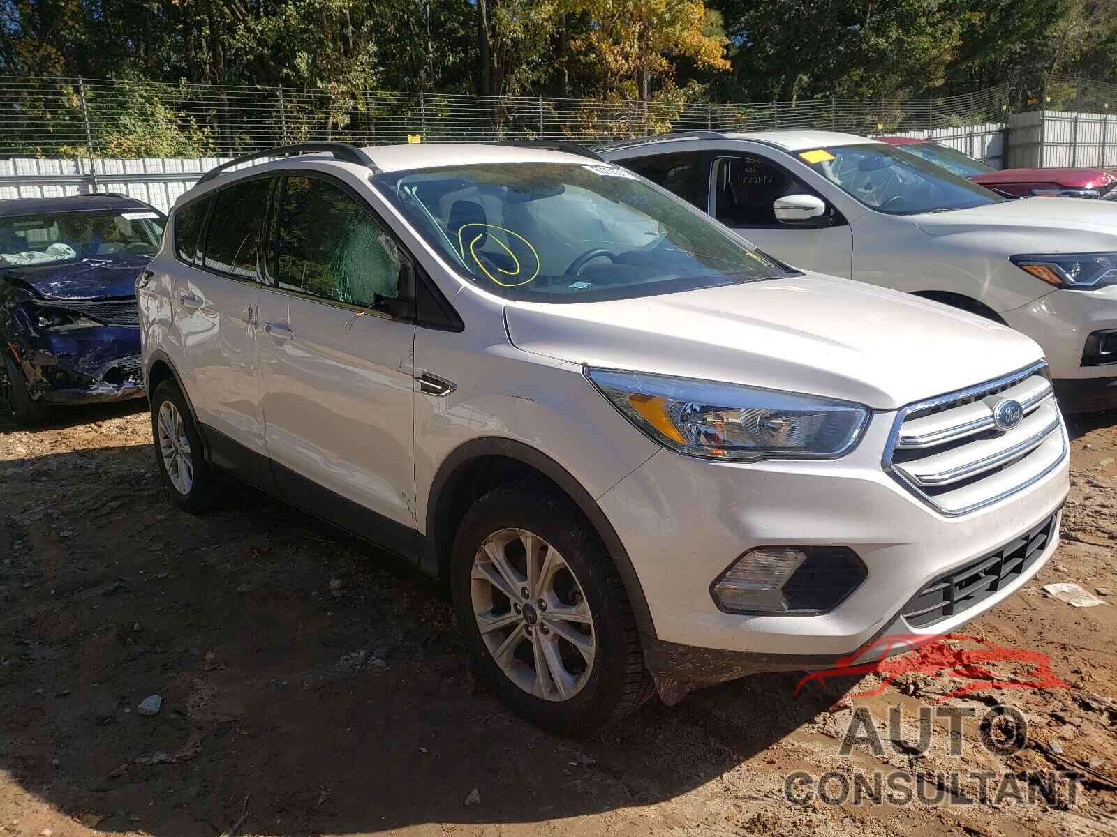 FORD ESCAPE 2018 - 1FMCU0GD5JUB36981