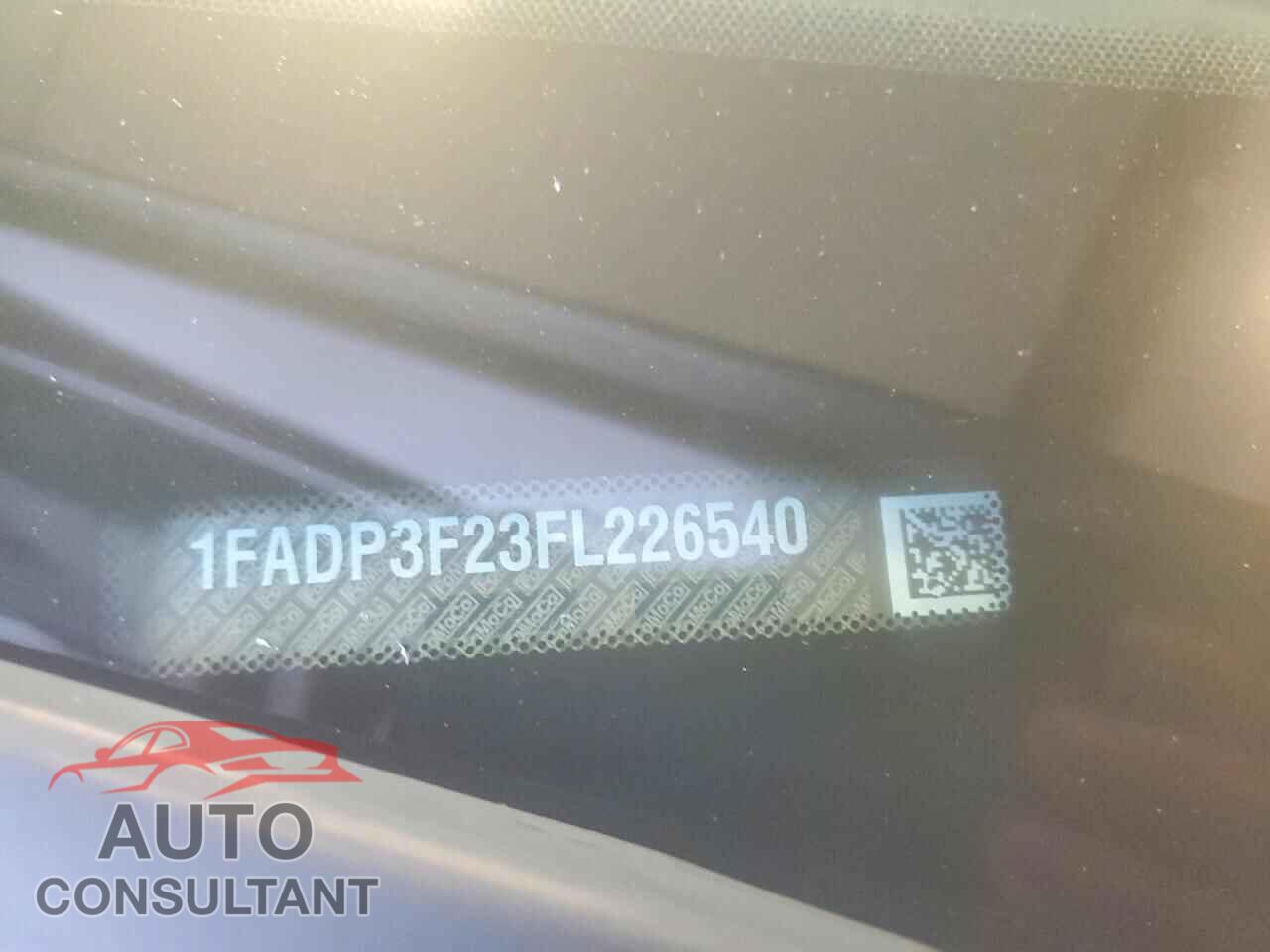 FORD FOCUS 2015 - 1FADP3F23FL226540