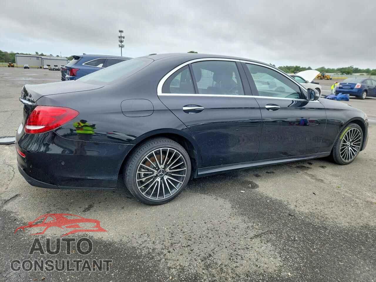 MERCEDES-BENZ E-CLASS 2017 - WDDZF4KB4HA077655