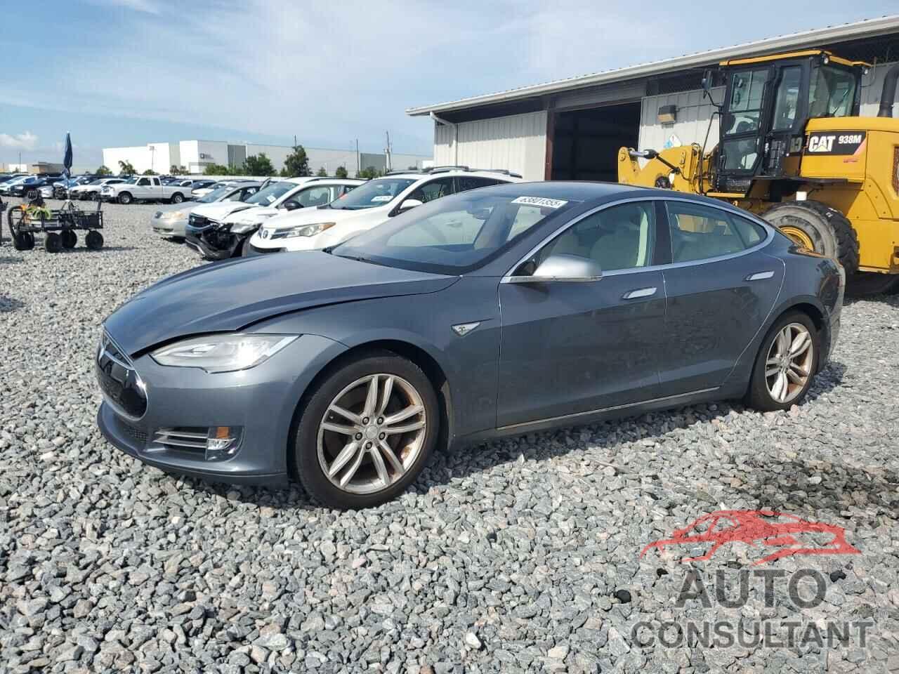 TESLA MODEL S 2013 - 5YJSA1AC4DFP10496