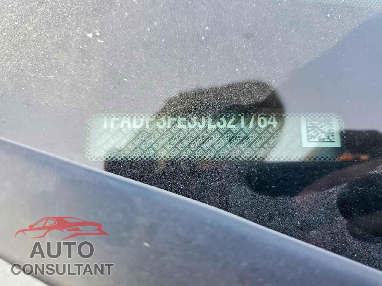 FORD FOCUS 2018 - 1FADP3FE3JL321764