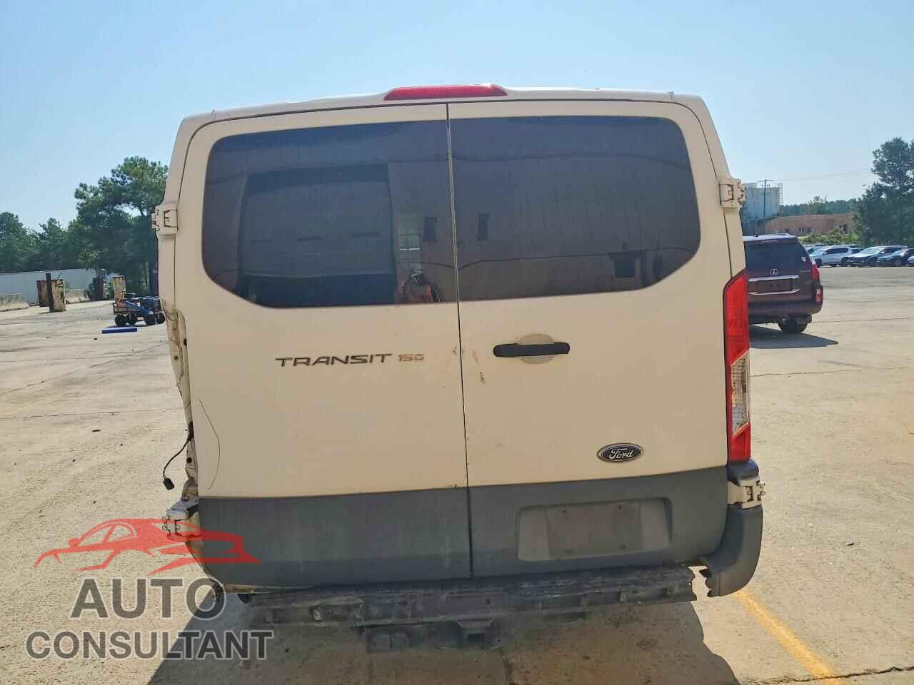 FORD TRANSIT 2015 - 1FTNE1YM8FKB13065