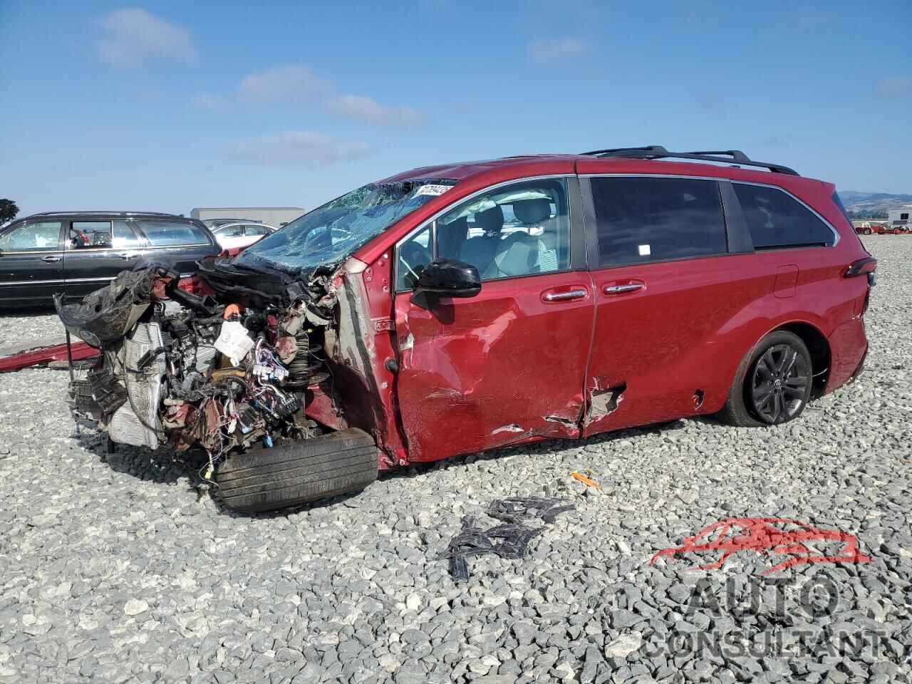TOYOTA SIENNA 2024 - 5TDDSKFCXRS119953