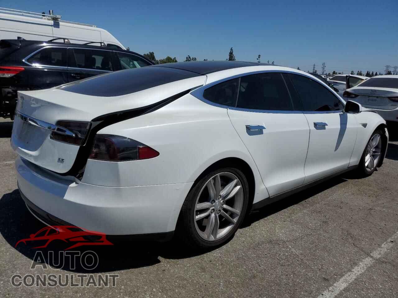 TESLA MODEL S 2013 - 5YJSA1CN3DFP05871