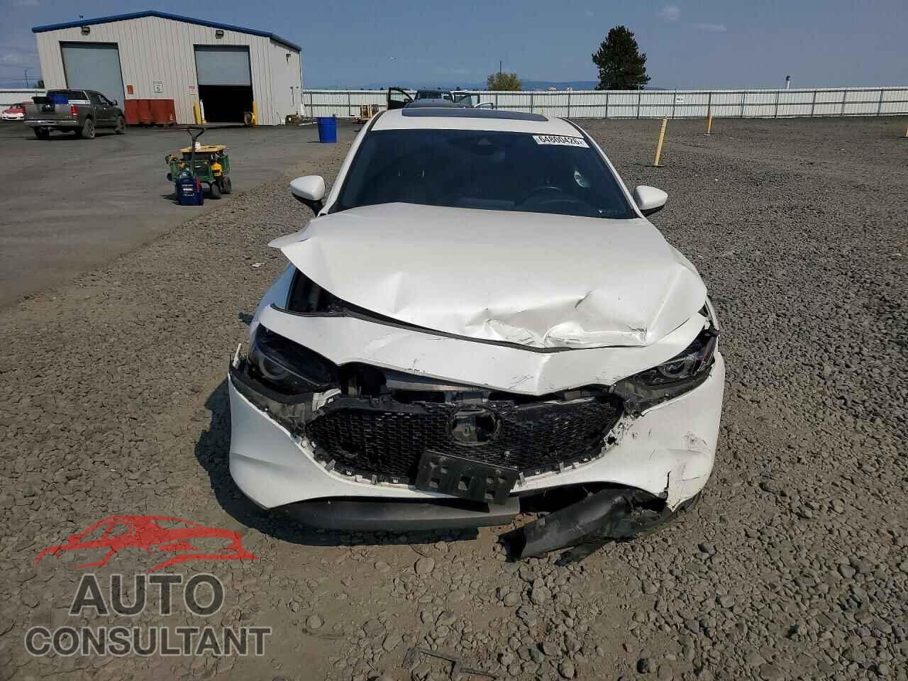 MAZDA 3 2021 - JM1BPBML0M1333383