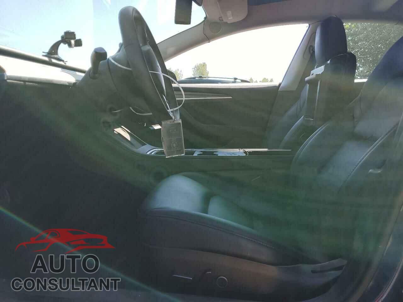 TESLA MODEL 3 2022 - 5YJ3E1EA8NF369882