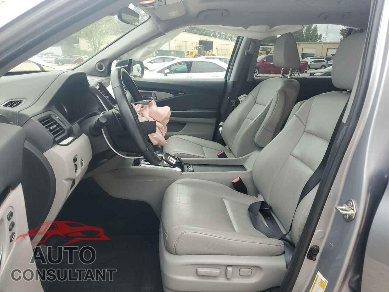 HONDA PILOT 2020 - 5FNYF6H91LB015765
