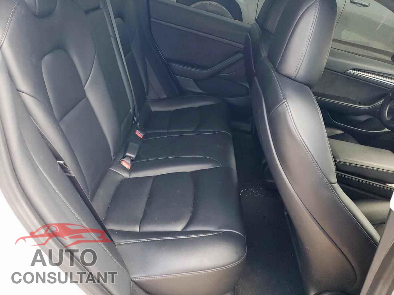 TESLA MODEL 3 2021 - 5YJ3E1EA8MF985564