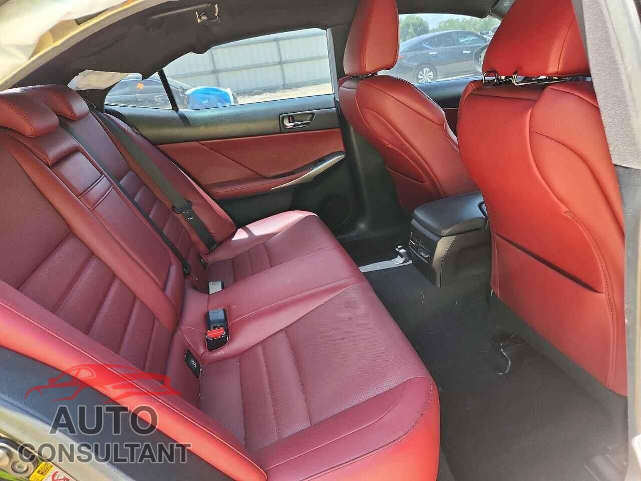 LEXUS IS 2015 - JTHBF1D26F5068970
