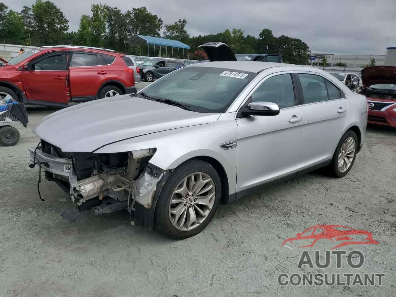 FORD TAURUS 2019 - 1FAHP2F82KG106635