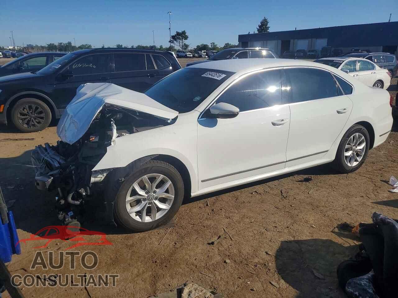 VOLKSWAGEN PASSAT 2017 - 1VWAT7A37HC077601