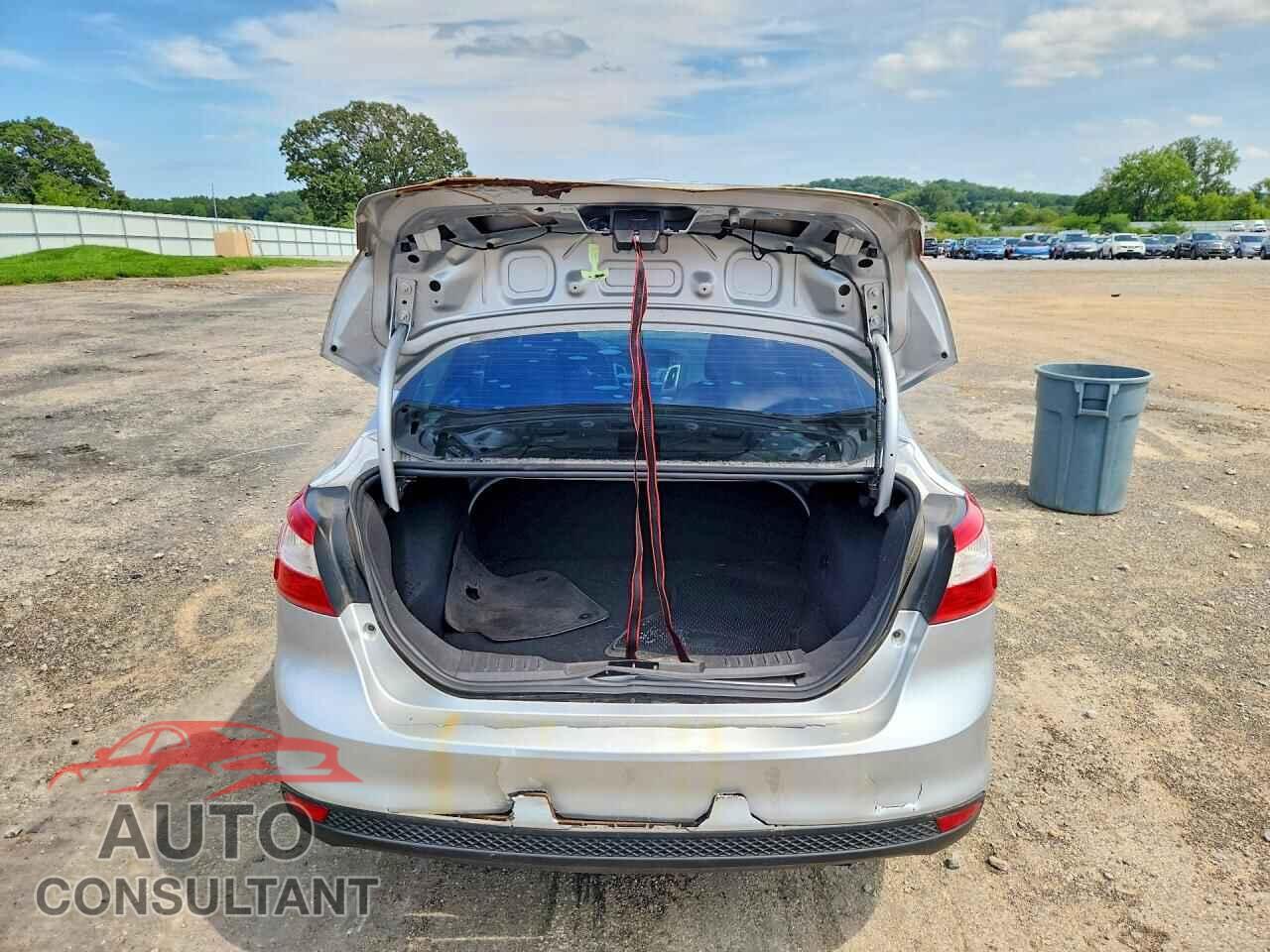 FORD FOCUS 2013 - 1FADP3F22DL352109