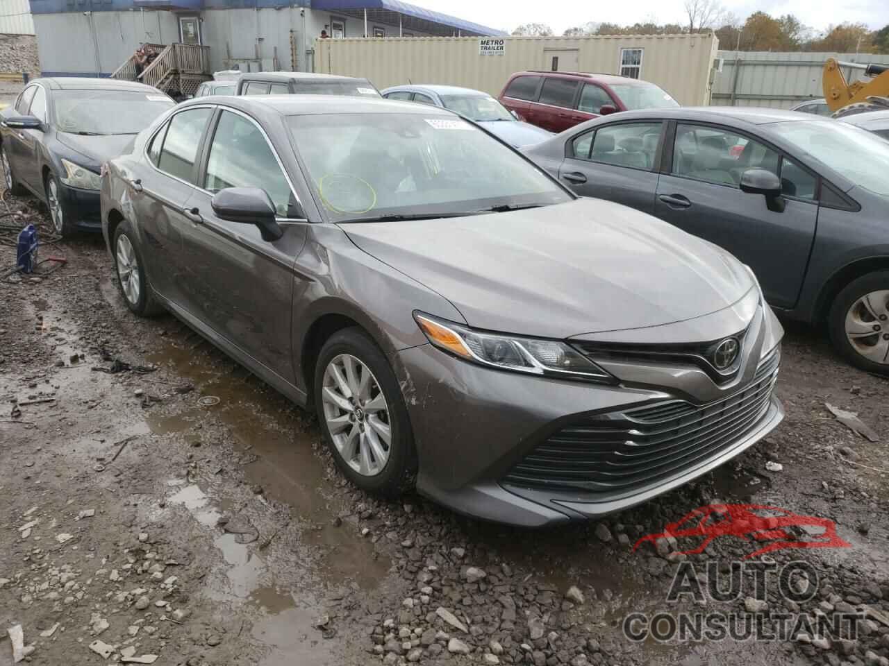 TOYOTA CAMRY 2018 - 4T1B11HK2JU121913