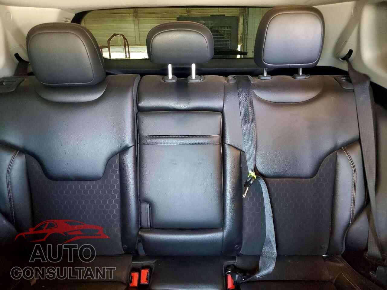 JEEP COMPASS 2018 - 3C4NJDBB7JT343353