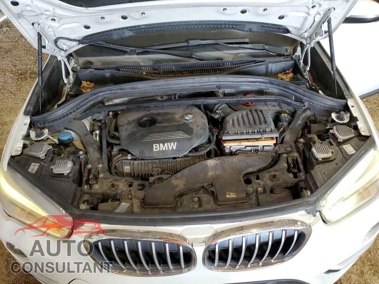 BMW X1 2016 - WBXHT3C30GP880932