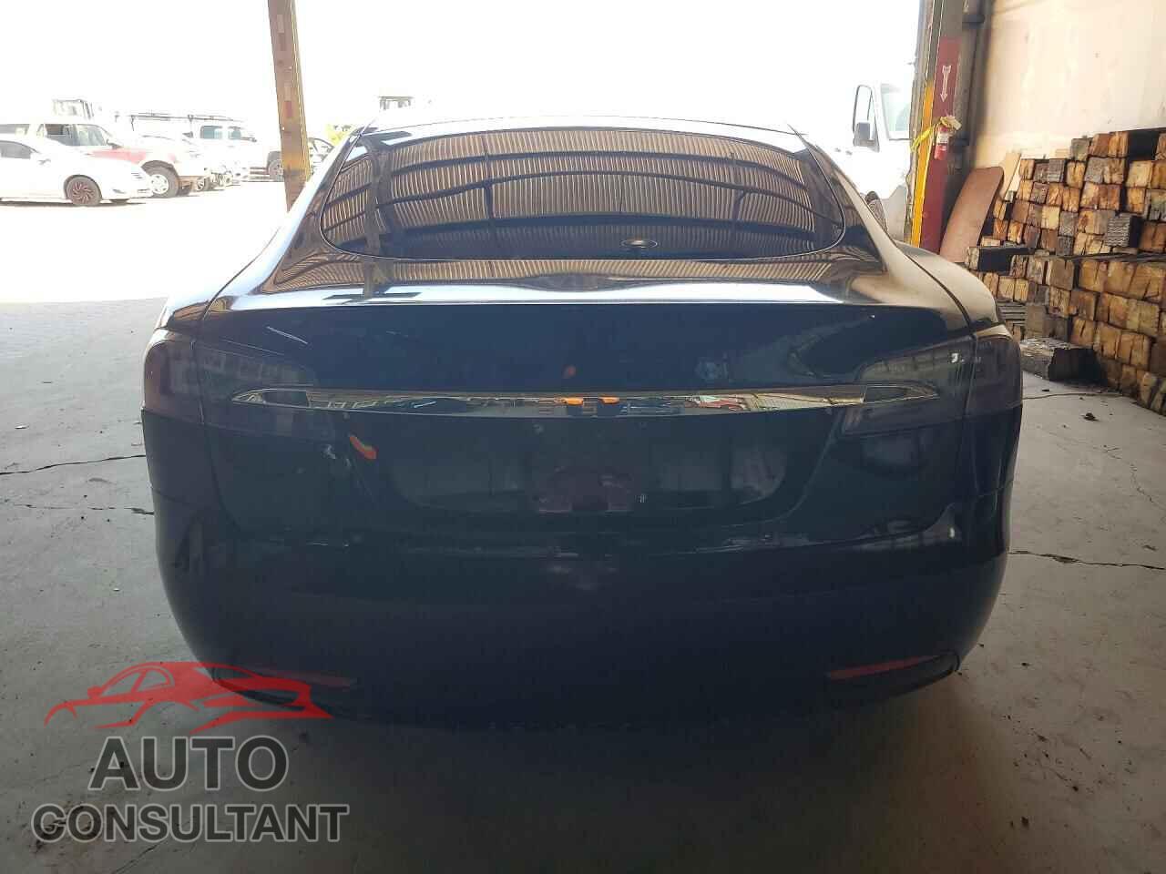 TESLA MODEL S 2018 - 5YJSA1E20JF293455