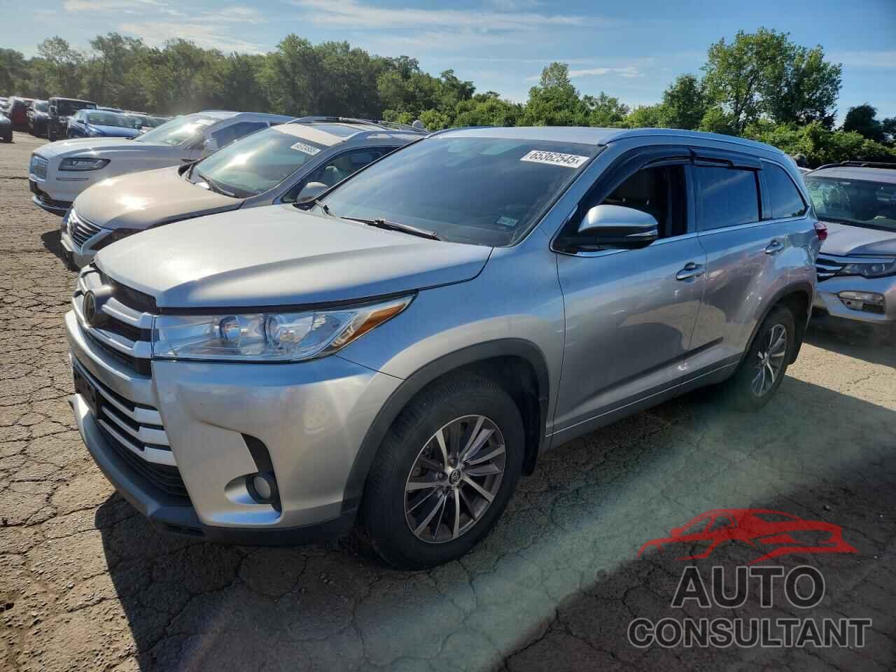 TOYOTA HIGHLANDER 2017 - 5TDJZRFH8HS364669